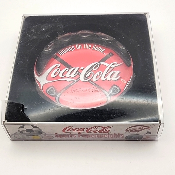 Vintage Coca Cola Sports Paperweight Golf NWT - Picture 1 of 6